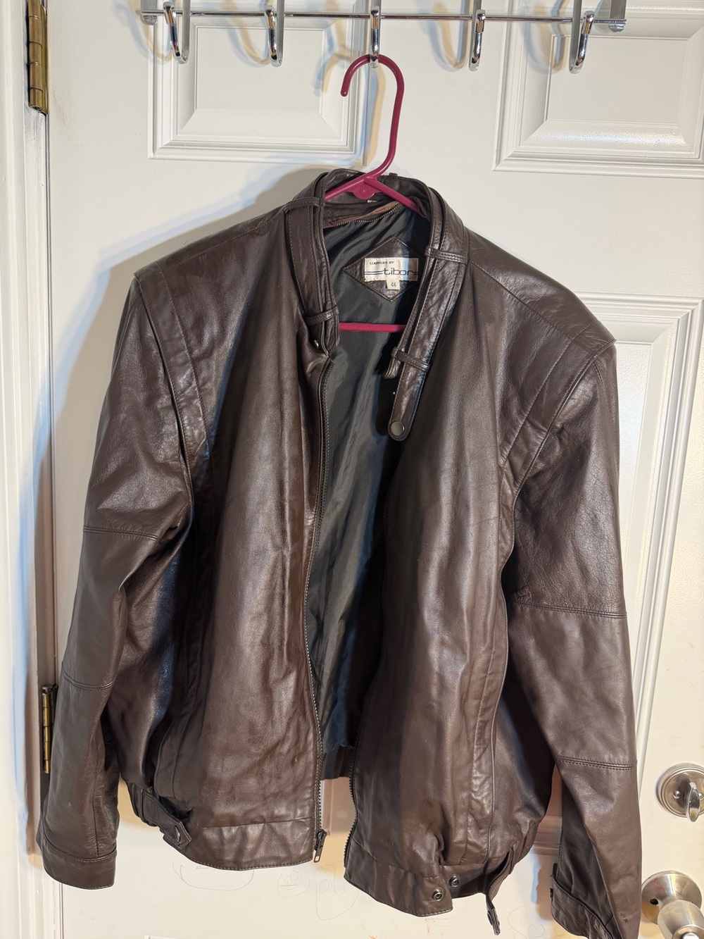 Men's Dark Brown Leather Bomber Jacket - Classic Zip Front